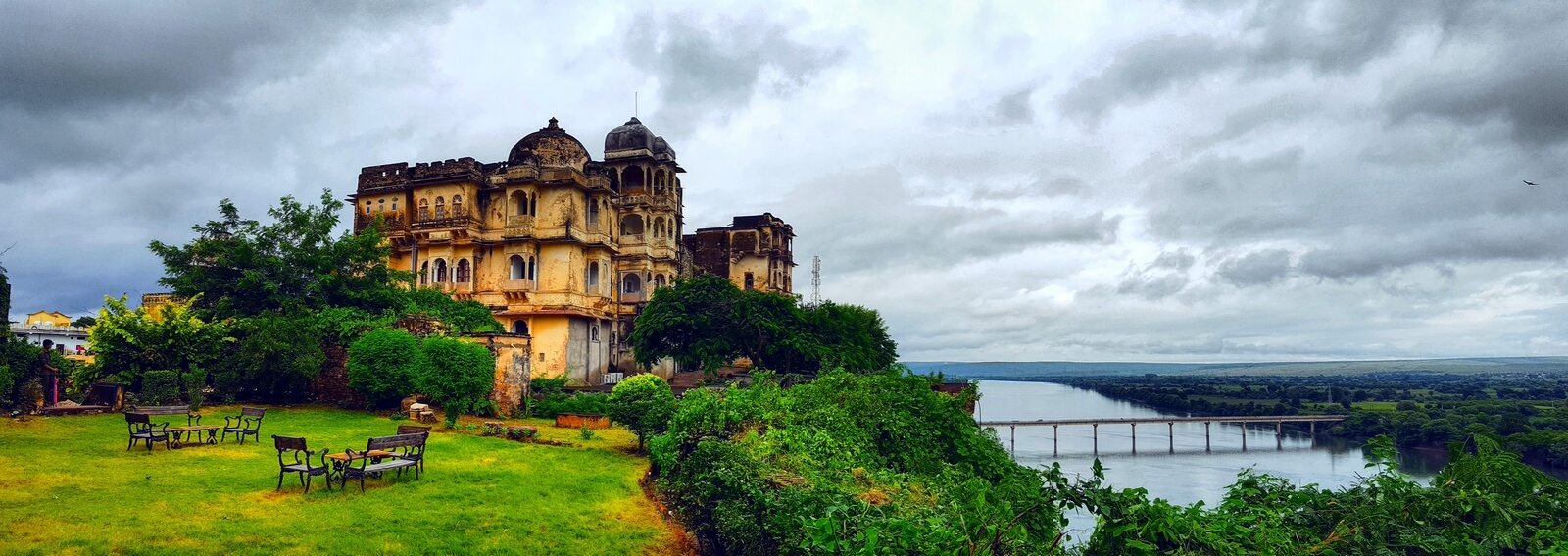 Bhainsrorgarh Fort